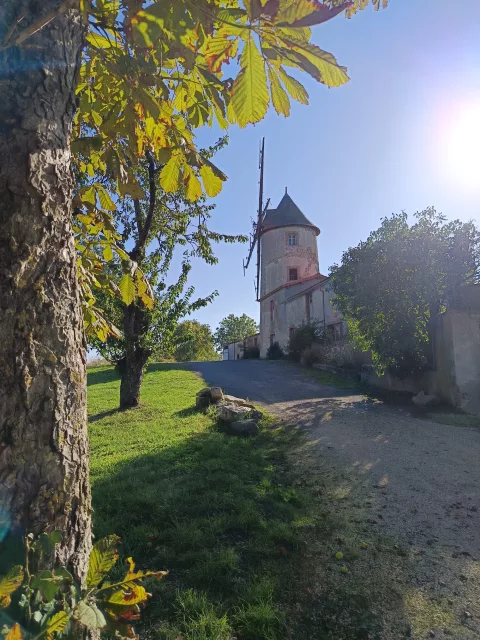 Le Moulin